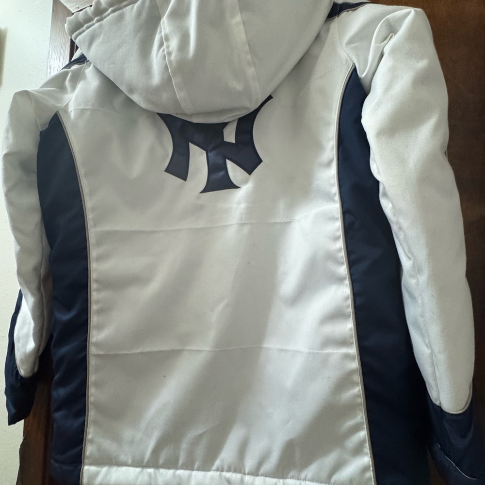 New York Yankees Jacket with Insulation - Picture 2 of 6